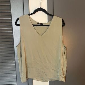 Quince Washable Silk Sleeveless V-Neck Blouse in Seagrass